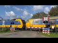 Spoorwegovergang Heukelom // Dutch Railroad Crossing