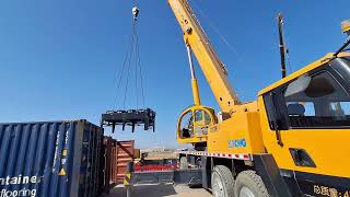 Mobile crane xcmg 70ton unloading cooling system of heavy generator at neom project #neomcity