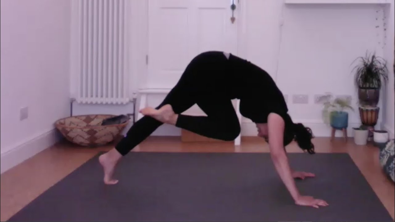 Short Slow Strengthening Yoga flow