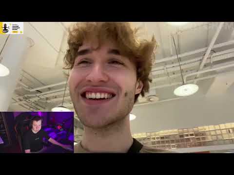 КВИКХАНТИК СМОТРИТ Топ Моменты с Twitch | Показал Девушку | Обменялись Каналами |Забайтил на Поцелуй