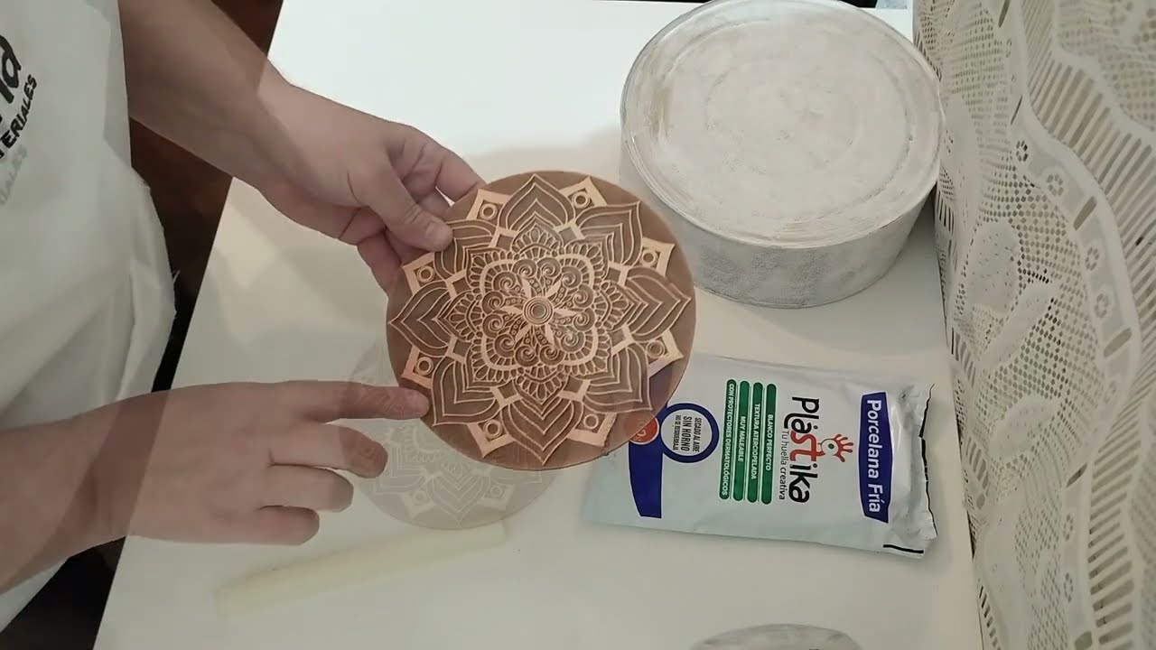 💕 MIRÁ! CON UNA LATA DE BATATA,No es huevera 😁 , porcelana fria @PinturasEterna