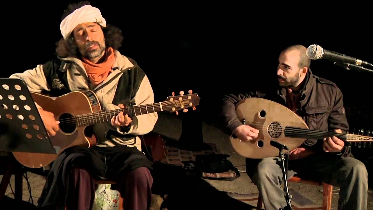 שער אשר נסגר קומה פתחהו