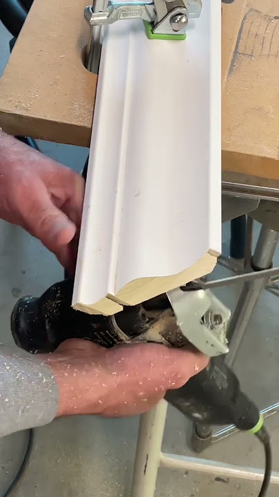 Crown molding install - Cope or miter?