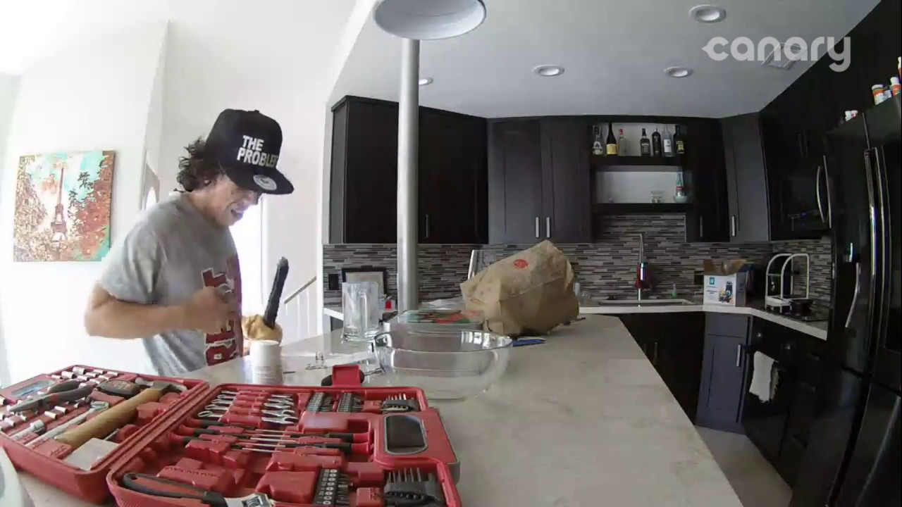 Burglar with Shovel Caught on Camera in Phoenix, Arizona - YouTube