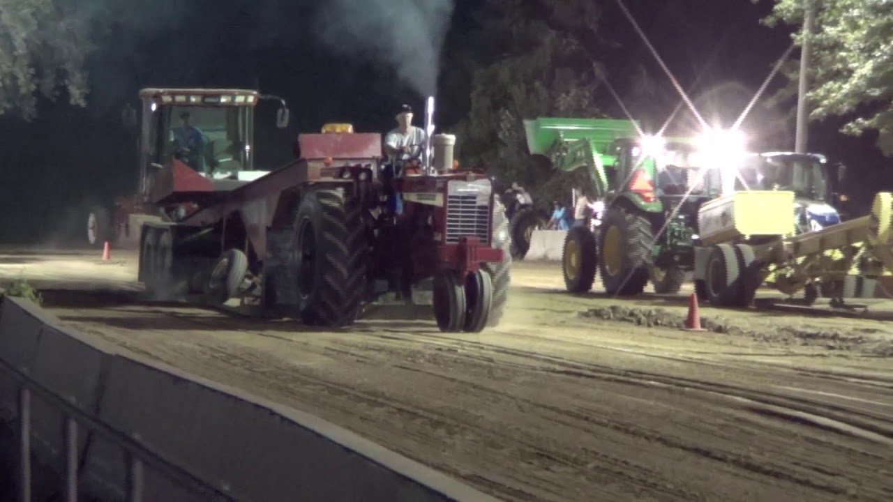 Belle, MO Fair 2017 Tractor Pull YouTube