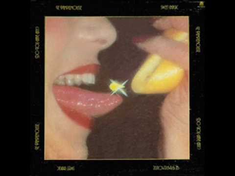 Le Pamplemousse - My Love Is Burning Up (1981) ♫.wmv - YouTube