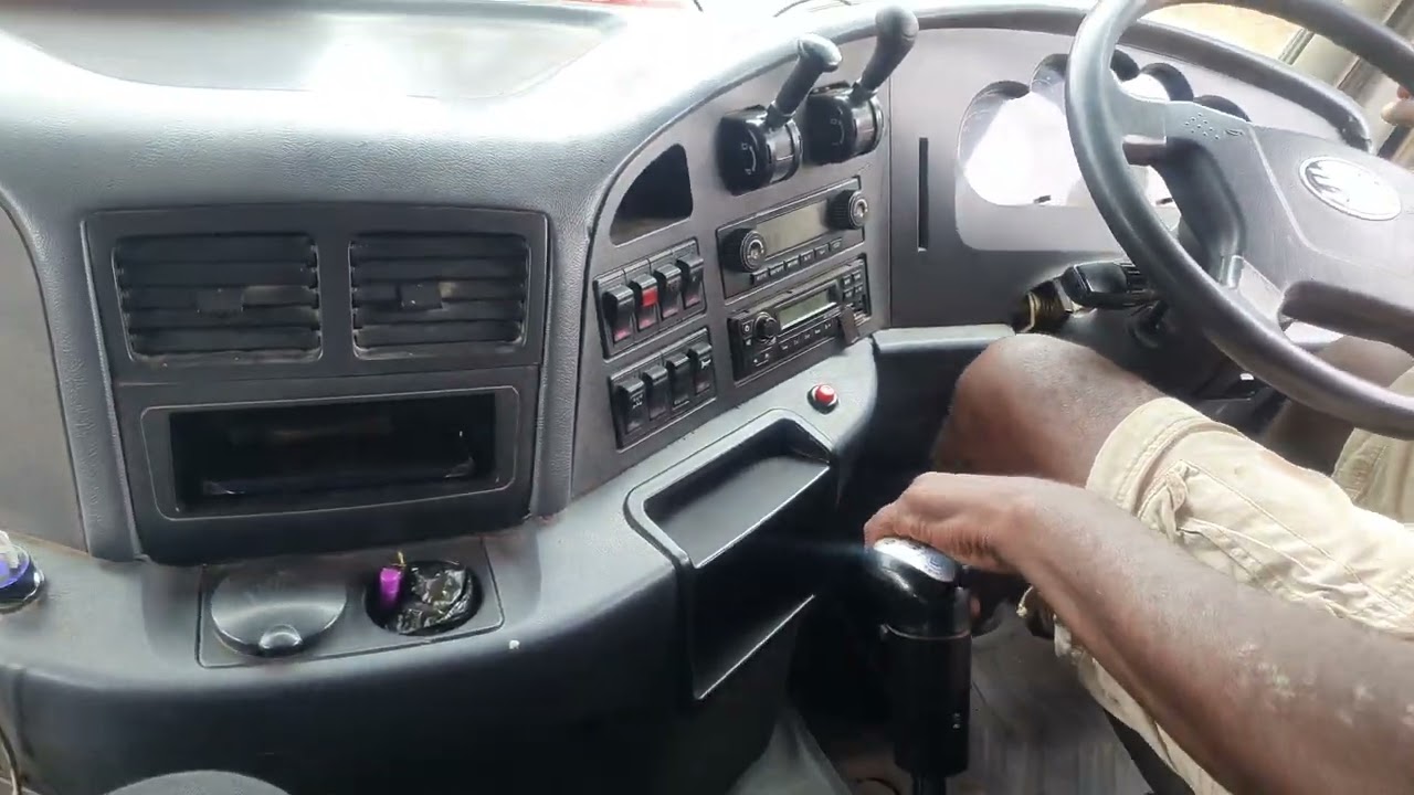 FAW 380hp Tractor Truck With 12 Gears Transmission  4 June 2024 