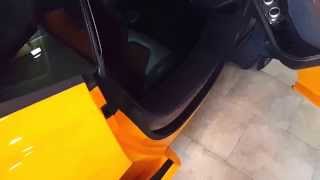 McLaren 12C soft door close screenshot 3