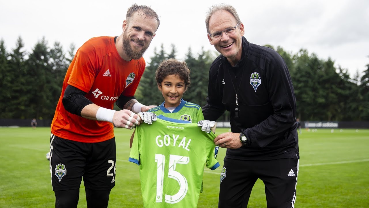 久保建英がいるアメリカで 8歳少年 がgkで出場 その感動的場面がこれだ