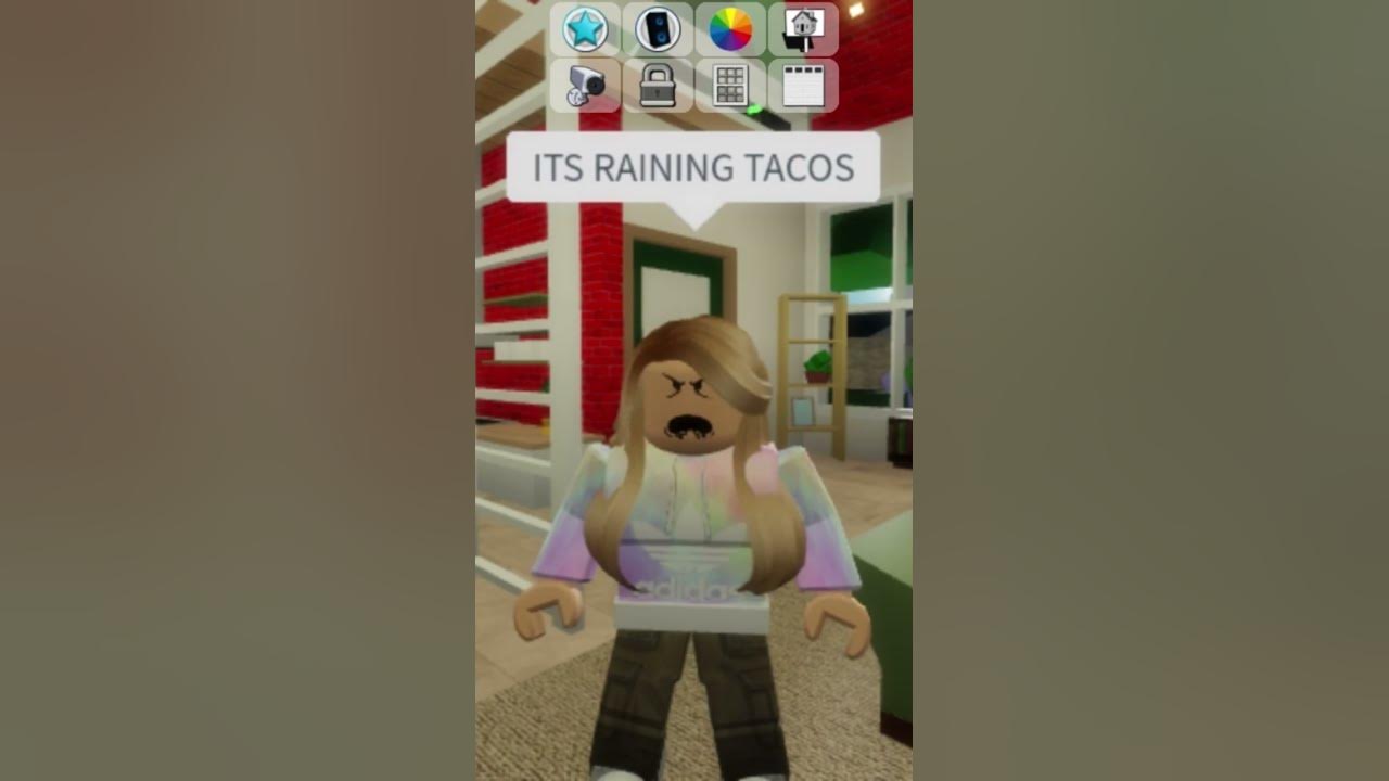 It’s raining tacos! Roblox. #shorts #roblox #robloxtrend #robloxtrends
