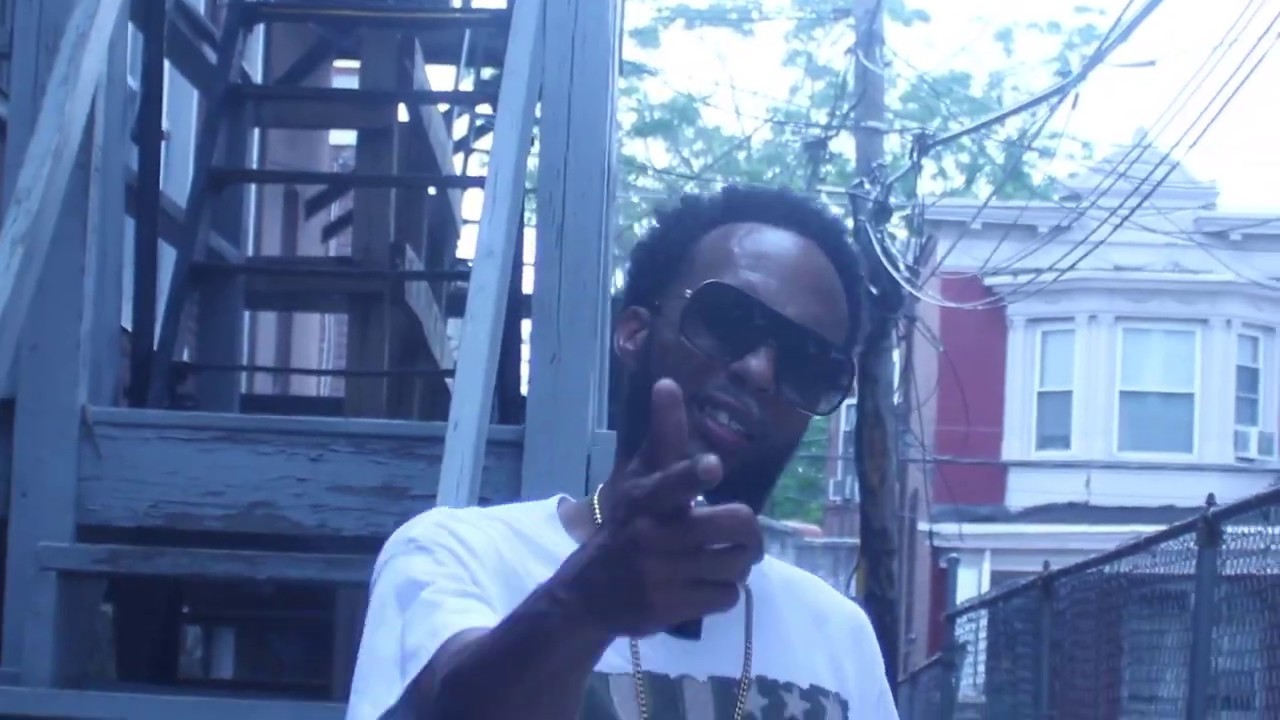 Trill Vegas Flexing and Flashing  ( Music Video)