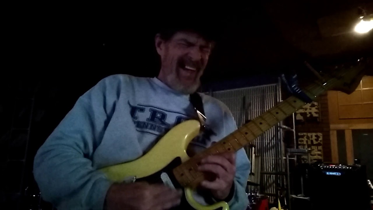 Rawken Dawson on Line 6 SpiderII jam