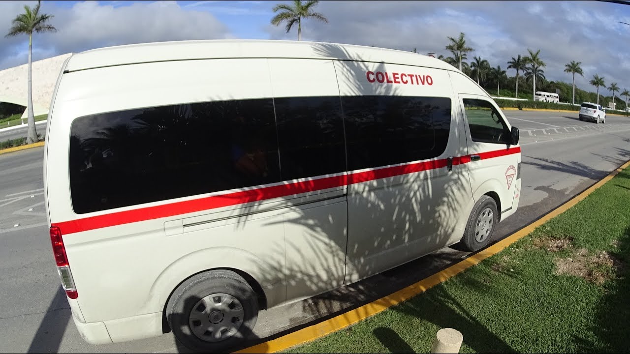 How to catch a ride on a Collectivo in Mexico, these run up and down