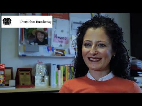 Video: Banner über Dem Reichstag - Foto, Für Das Viktor Temin Fast Erschossen Wurde - Alternative Ansicht