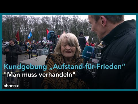 Alice Schwarzer im Interview nach der Kundgebung "Aufstand-für-Frieden"