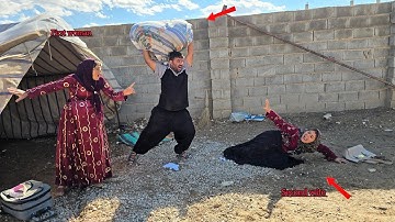 معجزه:The husband wanted to throw out the second lady who was fighting with the first lady.