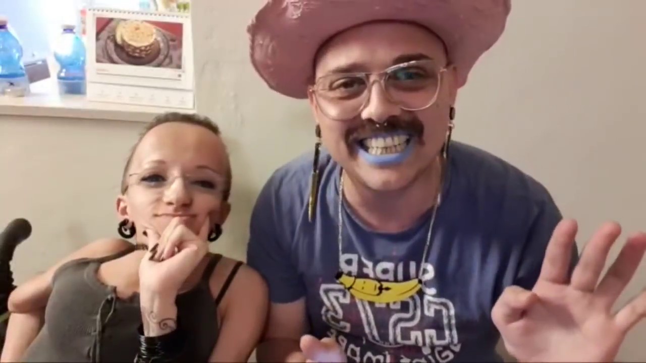 KARAOKE LIVE CON KIA ROUGE