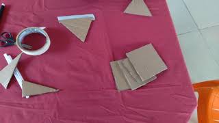 Como fazer uma maquete de uma pirâmide?