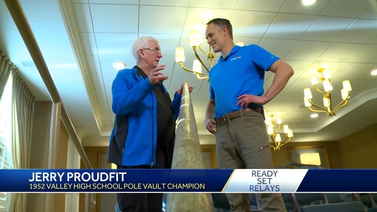 Steel poles and saw dust pits: Former Iowa pole vault champ remembers the old days of vaulting