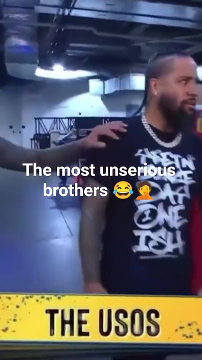 the Usos are so unserious sometimes😂🤦#jimmyuso#jeyuso#theusos#wwe#wrestling#usos#twins#funny#naomi