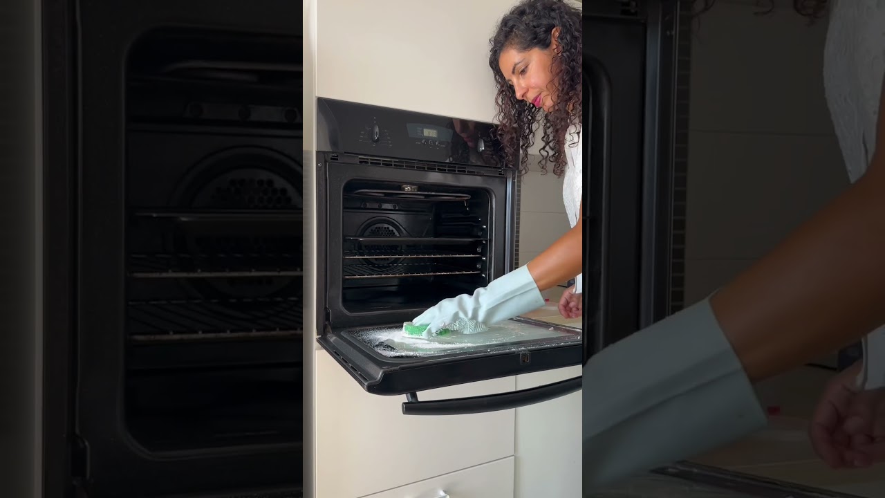 Comment nettoyer ton four FACILEMENT ?