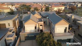 Spacious luxurious 4 bedroom house in secure estate - Glen Eagle Kempton Park