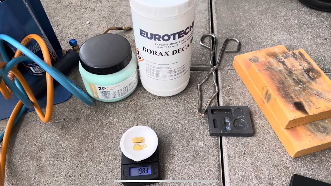 Comment fondre de l’or et fabriquer son propre pendentif