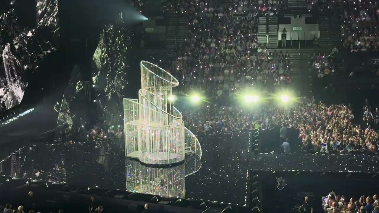 Israel - Preview Semi-Final 2 - Rehearsal 