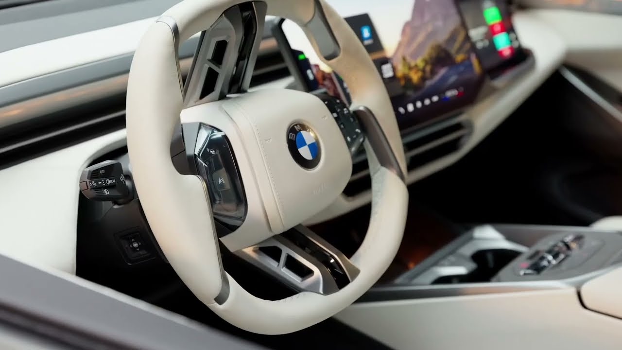The new BMW iX5 60 xDrive Interior Design in Grey Pine metallic