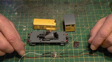 Fitting a decoder to an analogue 0-4-0 shunter.     18-12-2019