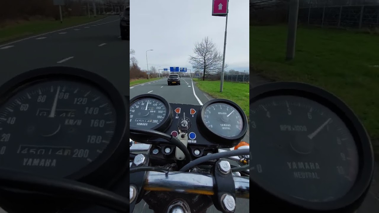 Yamaha RD250 1973 Top Speed