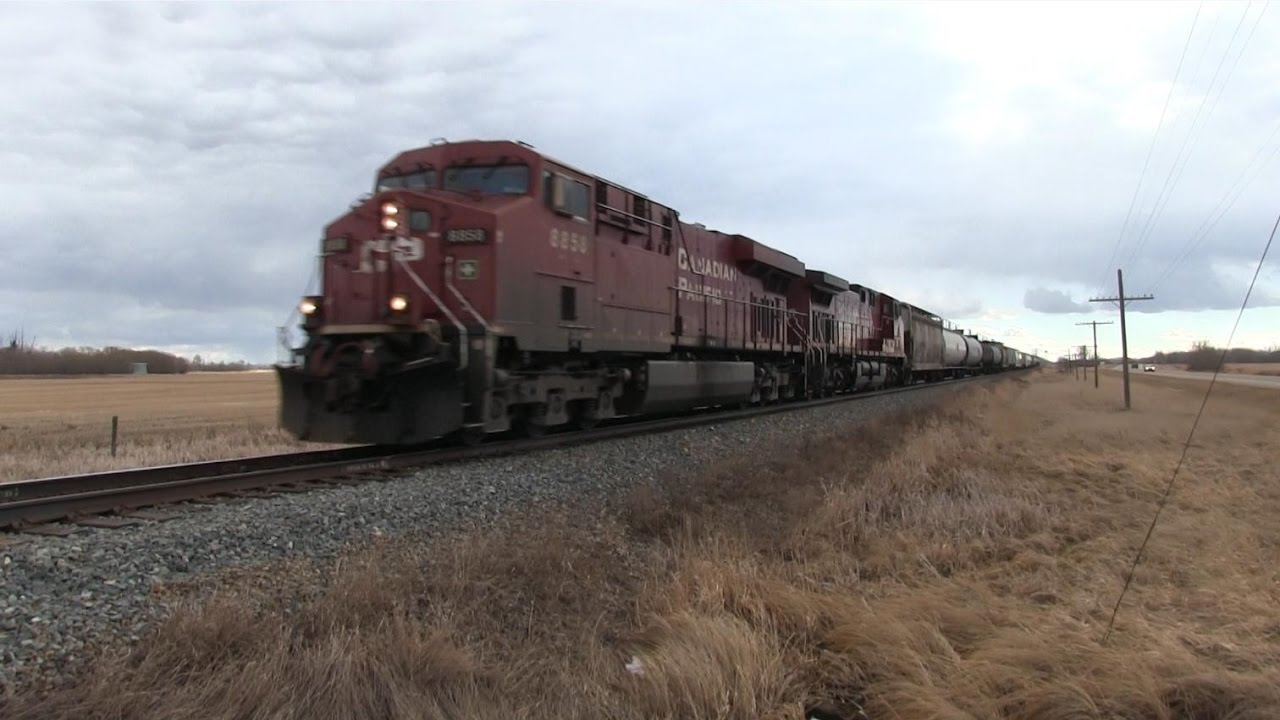 CP Train Spotting HD: OVERPOWERED! | CP 8858 & 8618 Leads CP 400 North At Mile 52.10 3/4 3/25/16