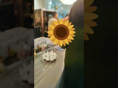 يارب ياربنا يكبر ويبقي ادنا يلعب ويجري زينا ويبقي احسن مننا