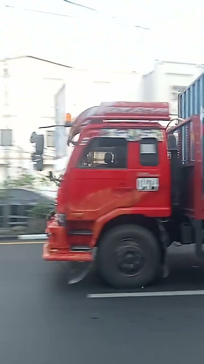 Truck Hino muatan peti kemas di jalur lintas sulawesi#trukpetikemas#Hino#truck#Makassar#sulawesi
