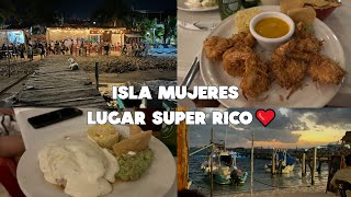 RESTAURANTE DE MARISCOS FRENTE AL MAR EN ISLA MUJERES Coco Jaguar Isla Mujeres