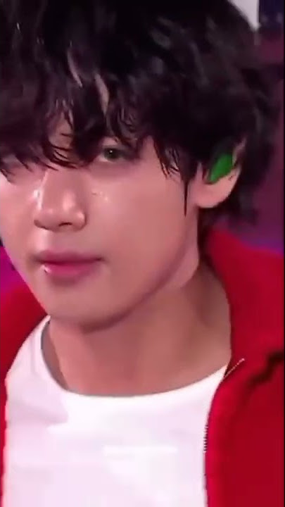 idols reaction to taehyung's visual