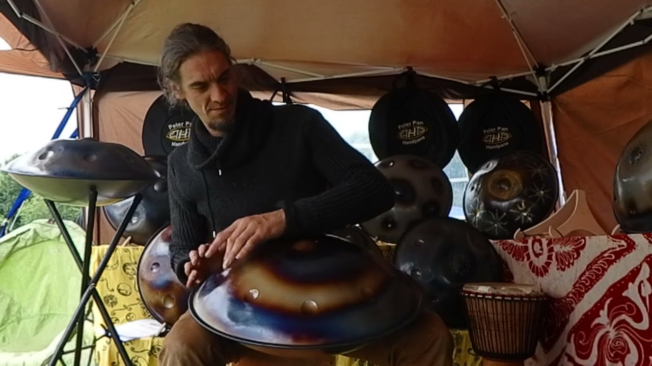 Part 1 of a series of Torbz playing different PeterPan Handpans live on the PPH events shop