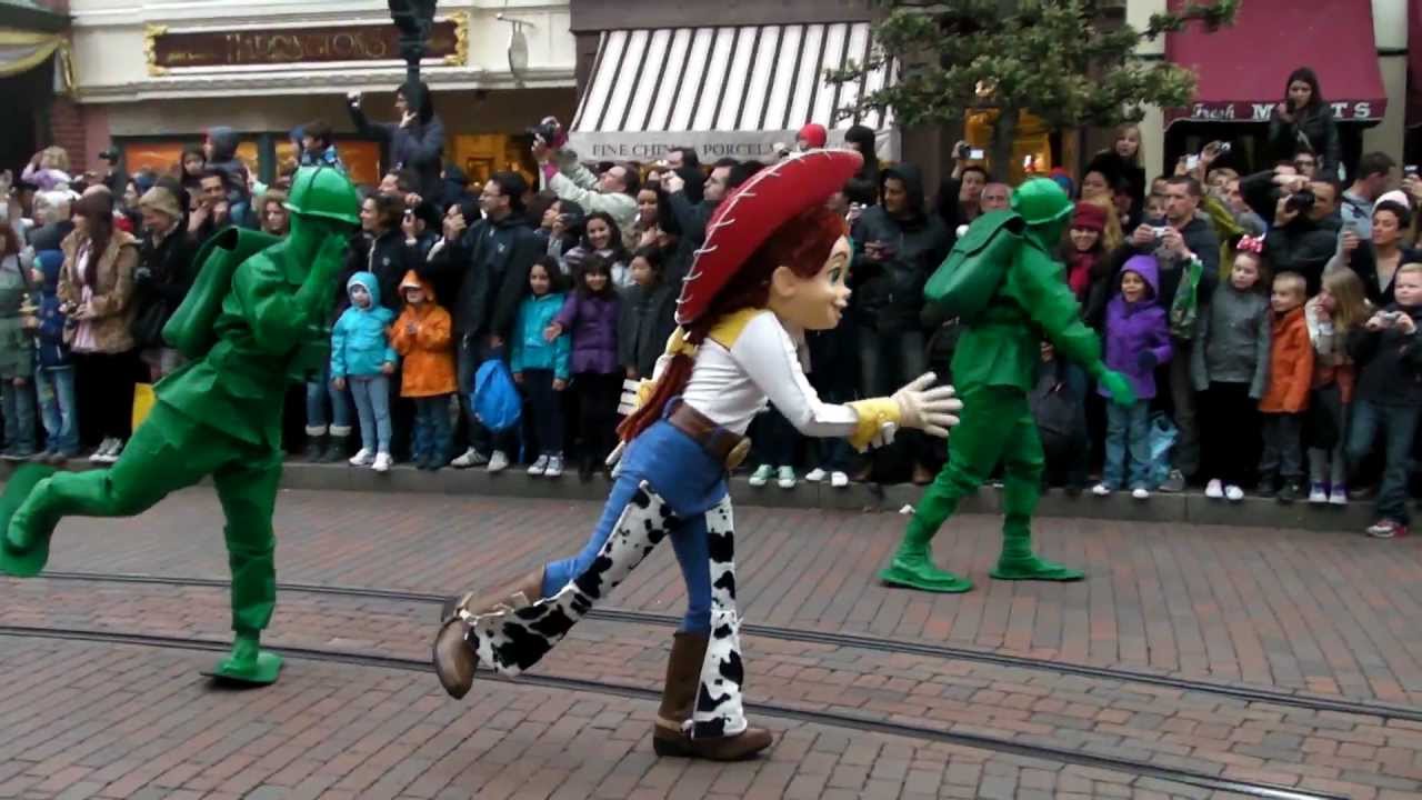 DisneyLand Paris desfile 20th Aniversario FullHD
