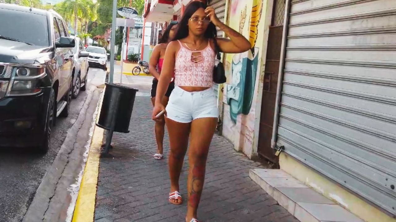 A CHILL WALK IN SOSUA DOMINICAN REPUBLIC | EP04