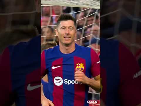 Mr. LewanGOALski ???????? #fcbarcelona #laligahighlights