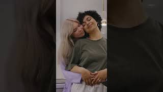Cute Lesbian couple 👭 | LGBTQ+ Couple | EVOL.LGBT 🌈