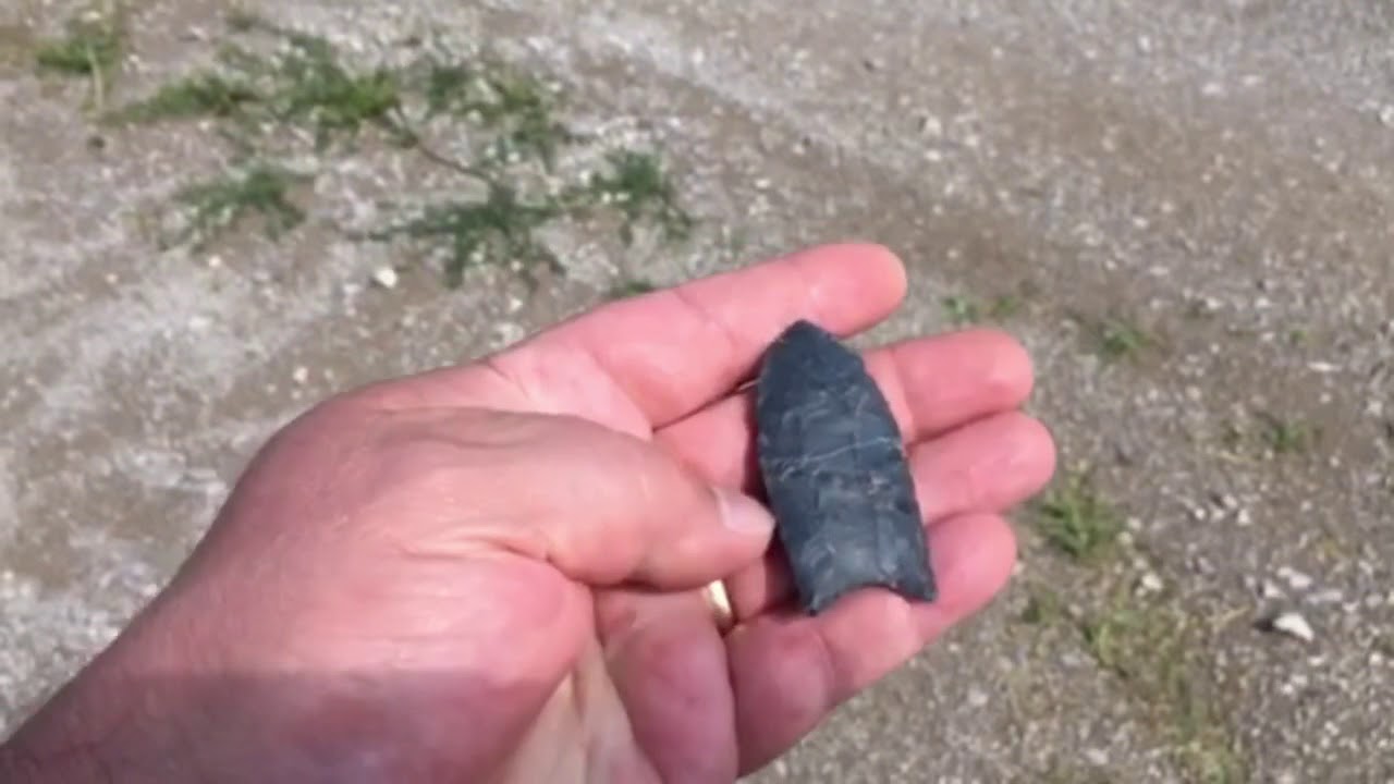 Kentucky Arrowhead Hunting Walking the Fields 5 YouTube
