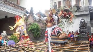Ohgo Ohgo - Amazing Hindu Monsters in Bali
