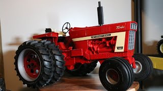 1/8 Custom monster! - IH 1466 w/duals