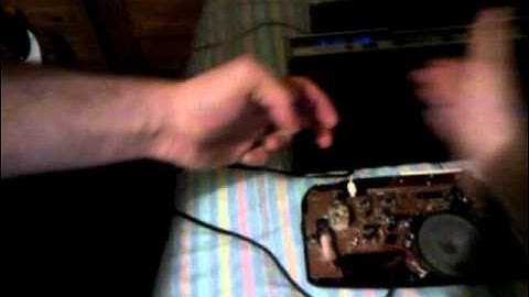 Theremin Built From 3 Radios