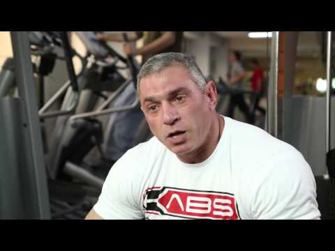 تعرفوا على الكابتن احمد سعافين    2015