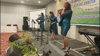 Divamora sister cover lagu Anak naburju #prime hotel kuala namu