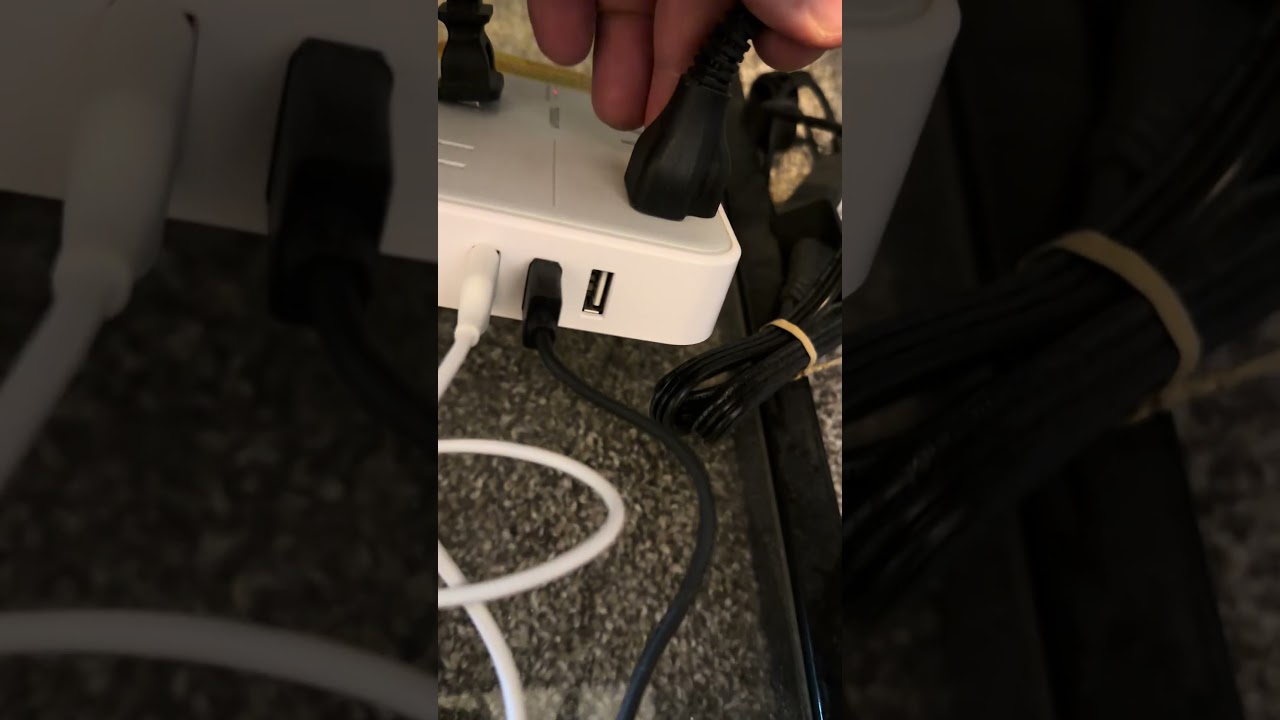 TESSAN Surge Protector with USB | Clean Setup @tessan