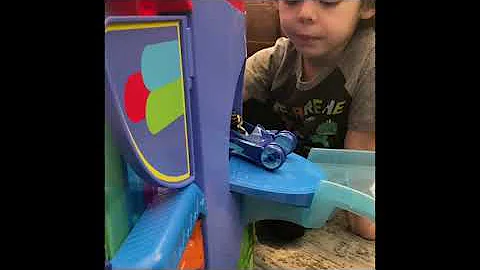 PJ Masks Deluxe Headquarters Playset