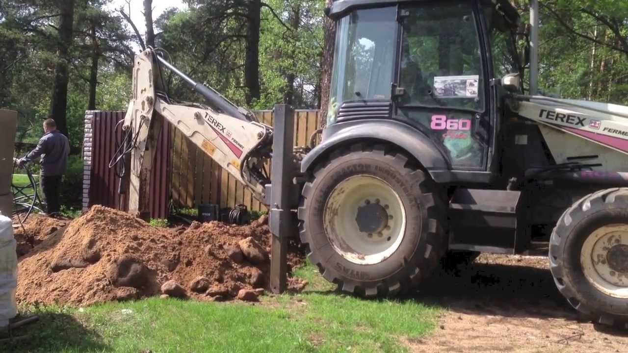 Раскопки на даче - установка септика и прокладка водопровода - YouTube